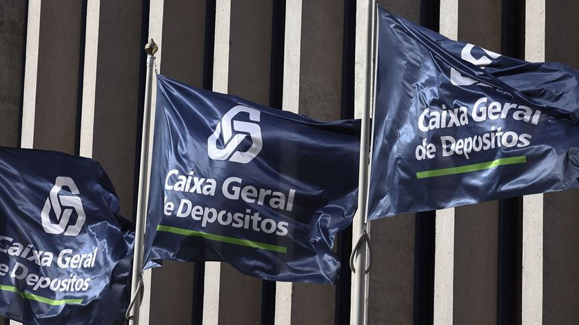 ​Trabalhadores da Caixa marcam greve
