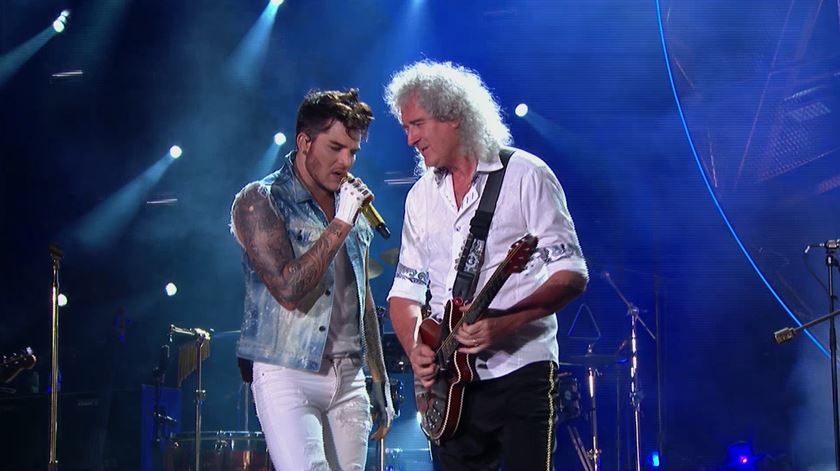 "Ghost Town" - Queen + Adam Lambert