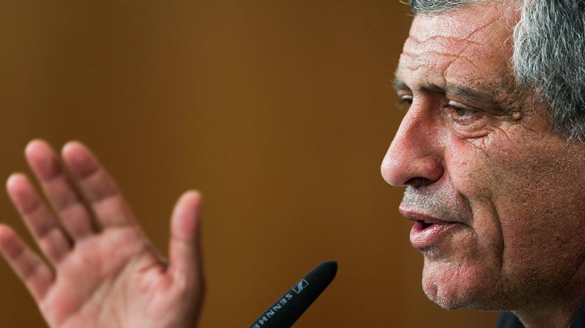 Fernando Santos com "pena" pelos emigrantes. Foto: José Sena Goulão/Lusa