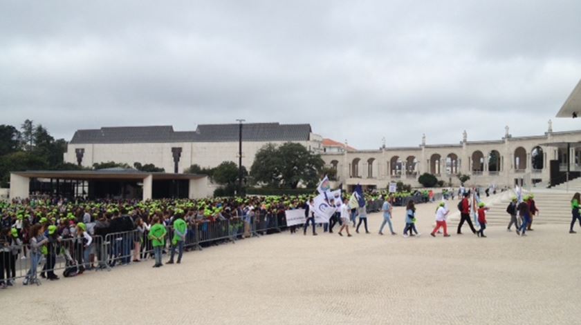 Peregrinacao das escolas catolicas a Fatima