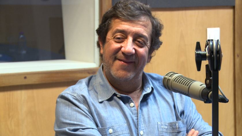 Rui Veloso - 35 anos de carreira resumidos em 1 hora