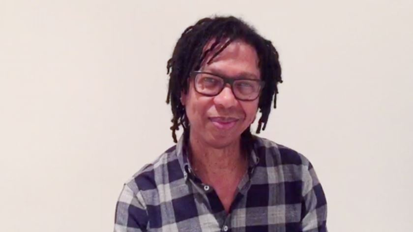 Djavan convida-o para uma grande festa