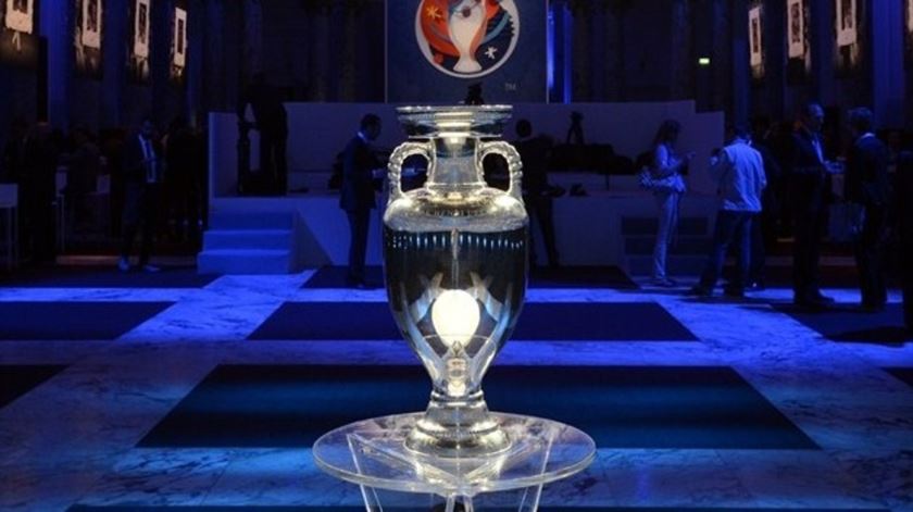 Espanha e Portugal podem organizar Europeu 2028 - Renascença