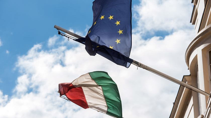 Voltam a levantar-se muros a leste