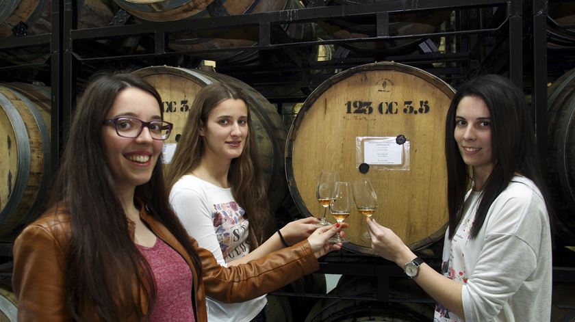 As três mulheres fazem a ligação entre a marca e os agricultores. Foto: Homem de Gouveia/ Lusa